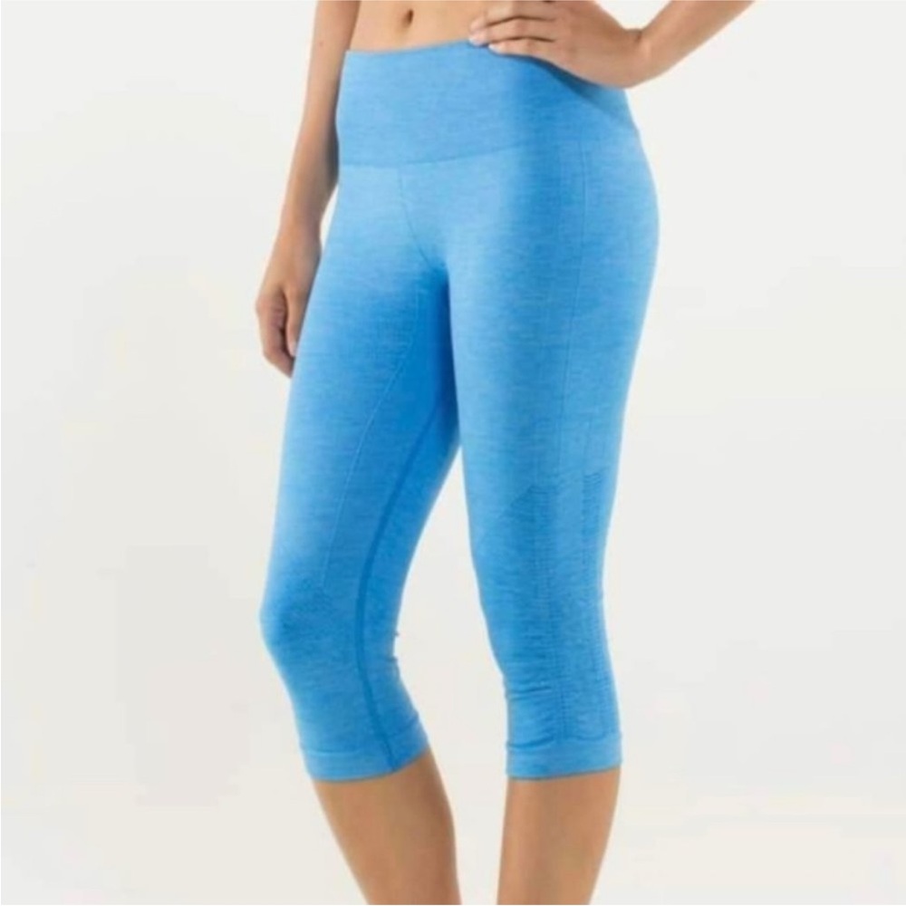 Lululemon In the Flow Crop ii Heathered Cornflower Blue 4